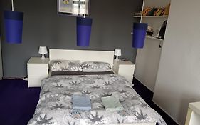 Private Bedroom Near Alexanderplatz In Sharing Apartment